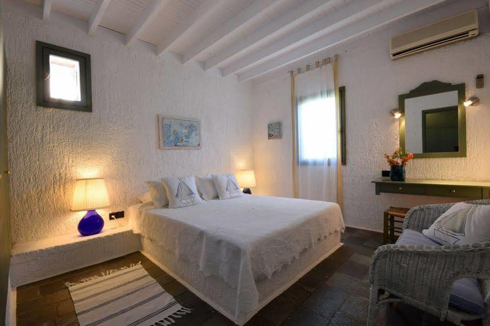 Niriides Villas Selinitsa Exterior photo